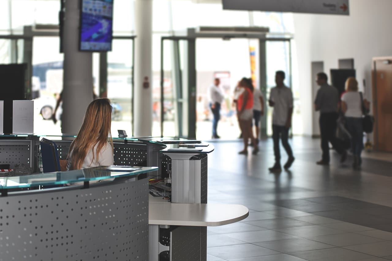 Airport Travel Tips for the Business Professional